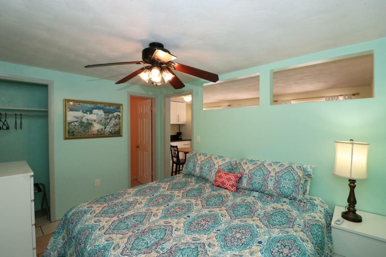 Grove City Motel Енґлвуд Екстер'єр фото